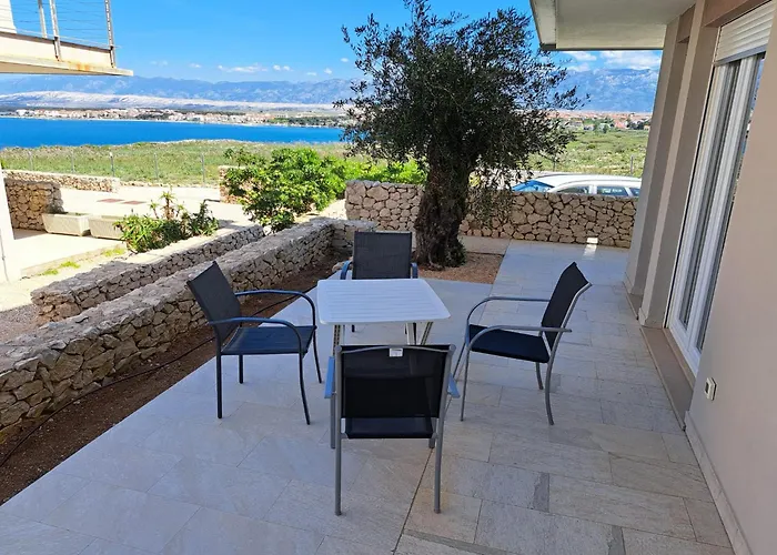 Edilnova Apartament Povljana